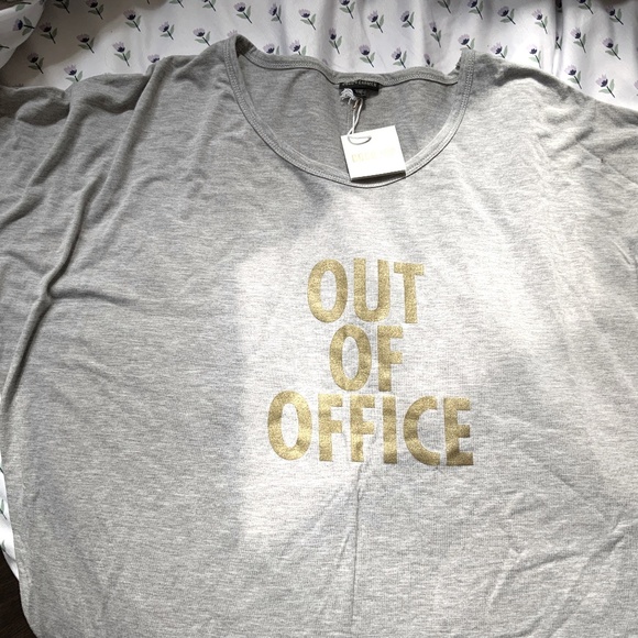 Soft new never worn t shirt - Picture 1 of 1